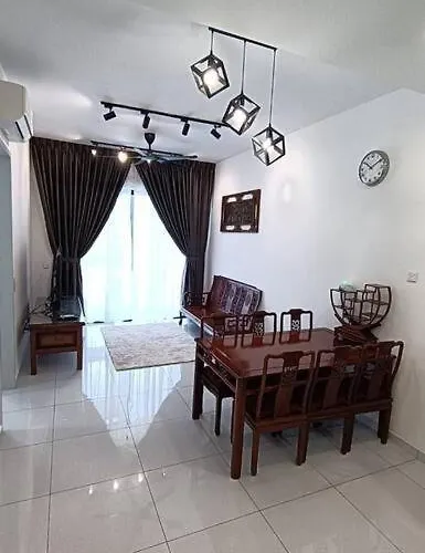 Cozy Sky Trees 4 Guests, Balcony, Netflix And Big Tv A08