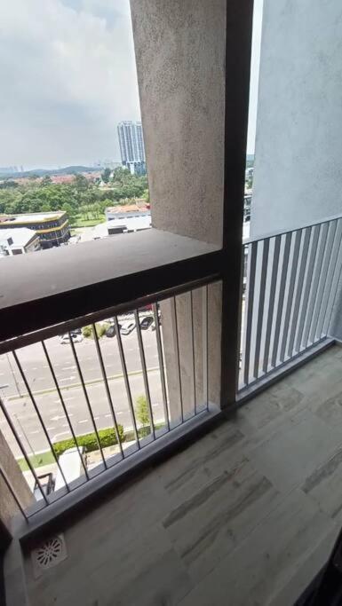 Cozy Sky Trees 4 Guests, Balcony, Netflix And Big Tv A08 Apartment *